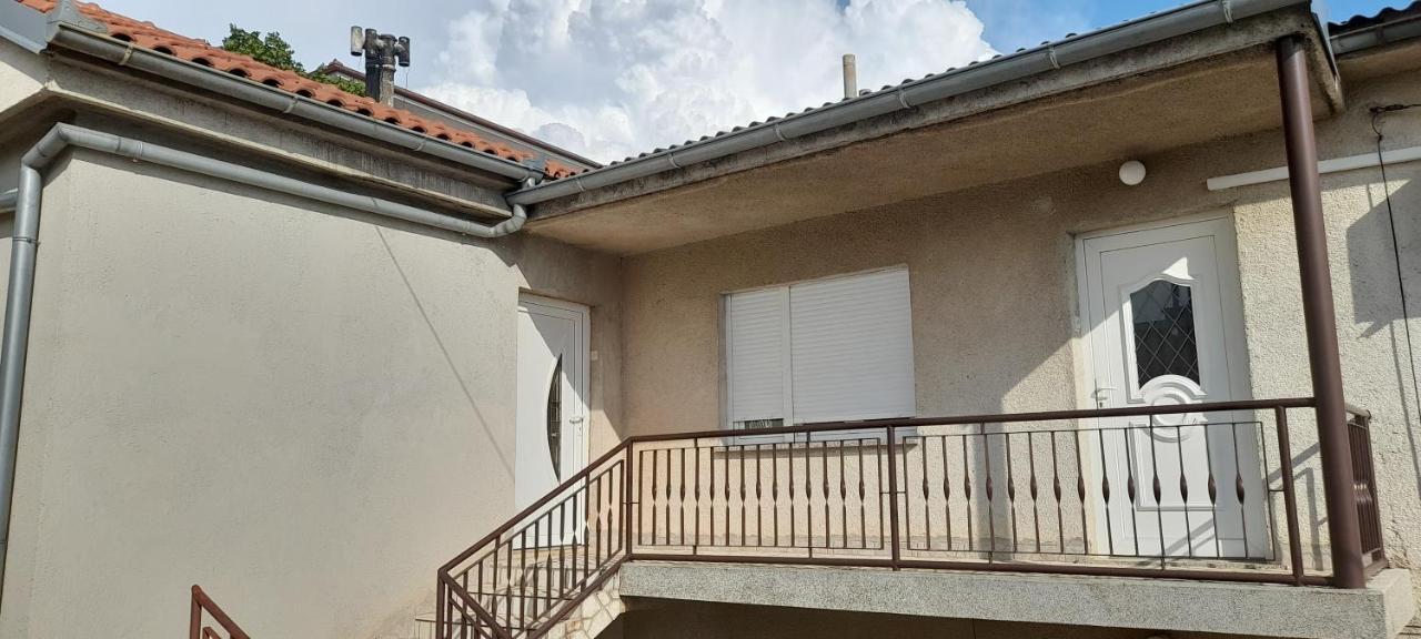 Rio Apartment Senj  Luaran gambar